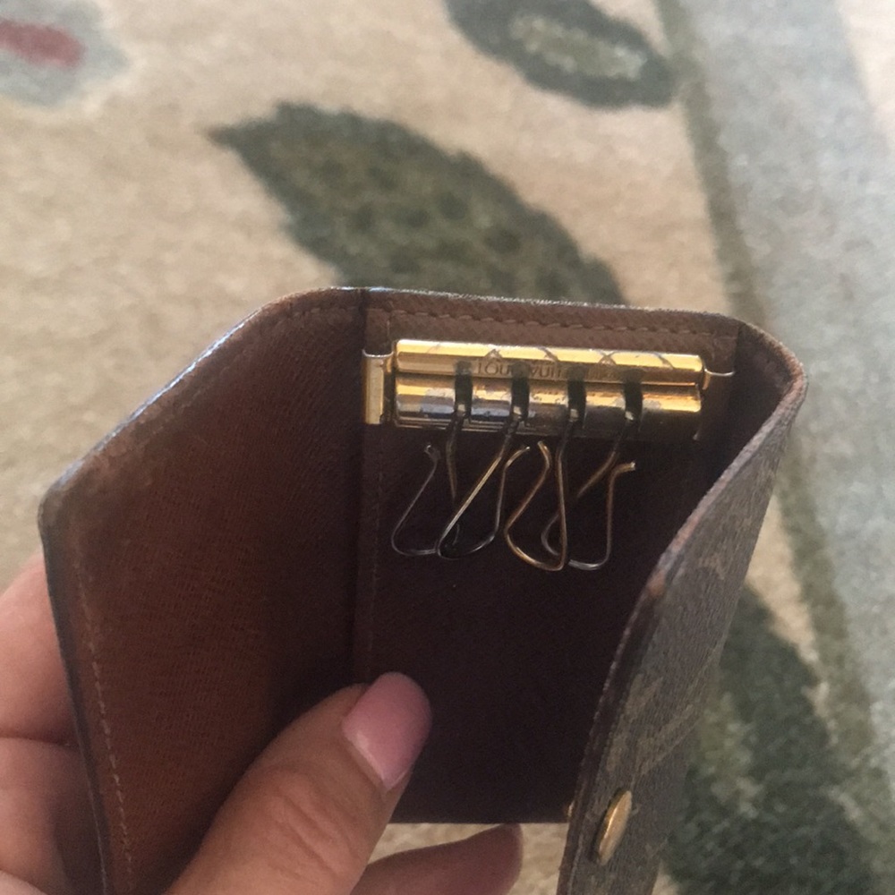 🌹🍃Authentic LV Key Case🍃🌹 - Picture 8 of 8